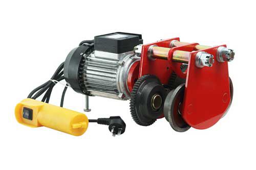 Troles y Grúas Bandera